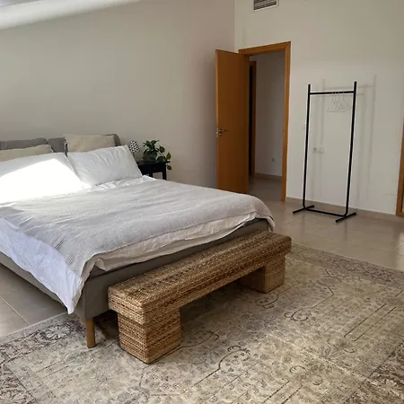 Spacious With 3 Bedrooms *